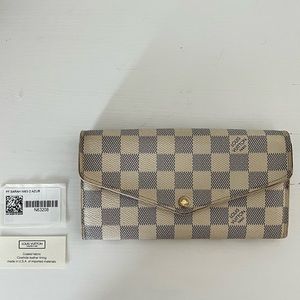 Louis Vuitton Sarah Wallet